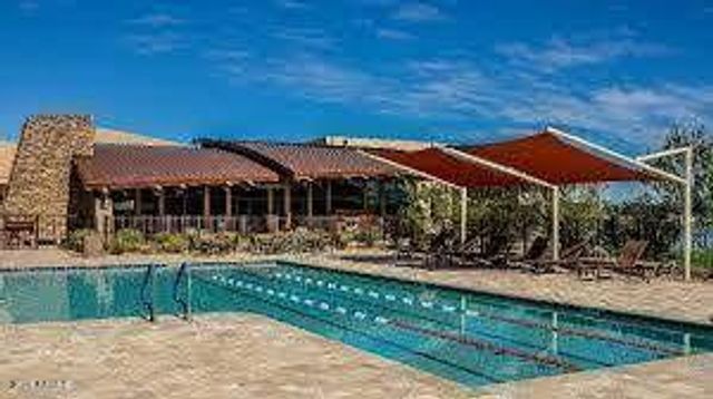 2445 E FLINTLOCK Drive, Gilbert, AZ 85298