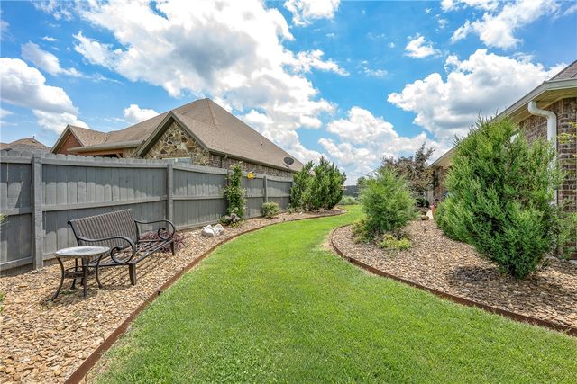 601 Bellmara Circle, Cave Springs, AR 72718