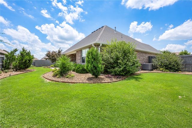 601 Bellmara Circle, Cave Springs, AR 72718