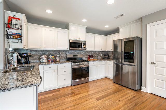 601 Bellmara Circle, Cave Springs, AR 72718