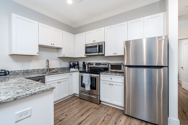 432 Murfreesboro Pike Apt 306, Nashville, TN 37210