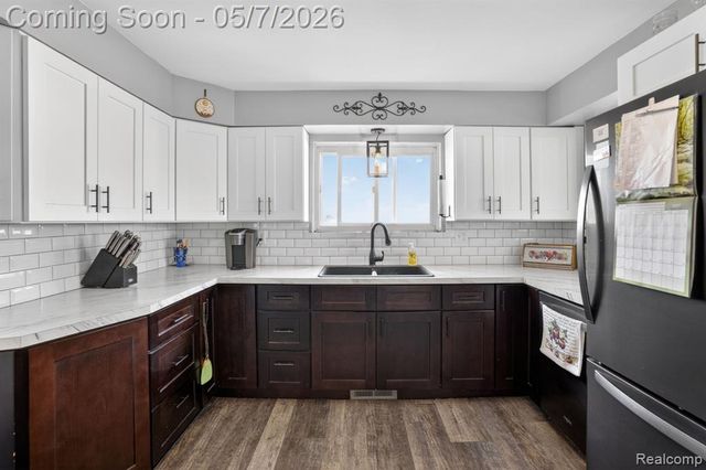 9252 E Brooks Road, Lennon, MI 48449