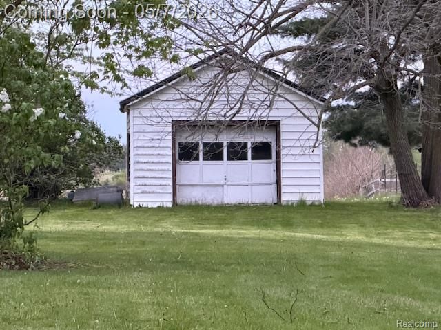 9252 E Brooks Road, Lennon, MI 48449