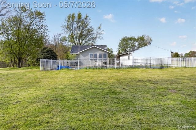 9252 E Brooks Road, Lennon, MI 48449
