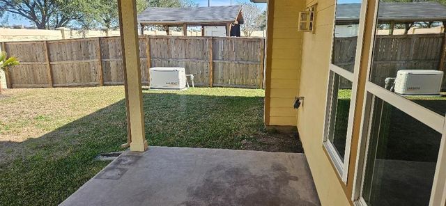 17930 Royal Gate Lane, Richmond, TX 77407