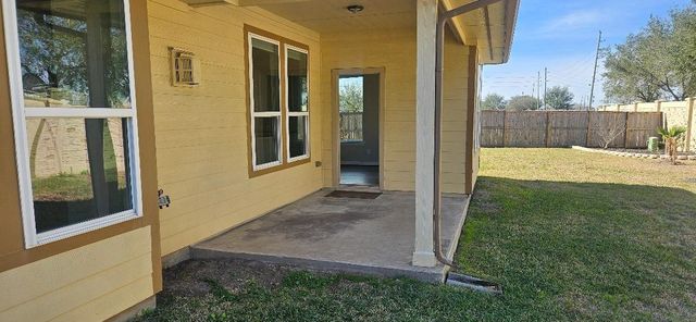 17930 Royal Gate Lane, Richmond, TX 77407