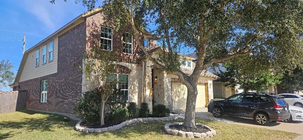 17930 Royal Gate Lane, Richmond, TX 77407