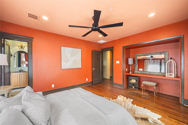 815 Hawthorne St, Houston, TX 77006