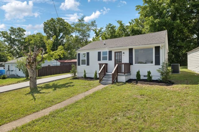 105 Batson St, Ashland City, TN 37015