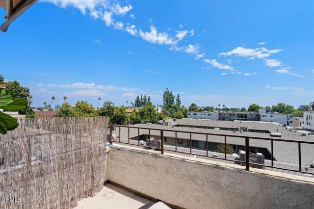 227 S Madison Avenue 304, Pasadena, CA 91101