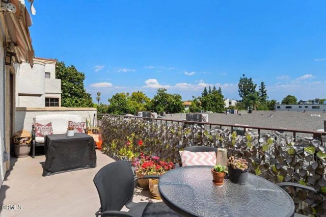 227 S Madison Avenue 304, Pasadena, CA 91101