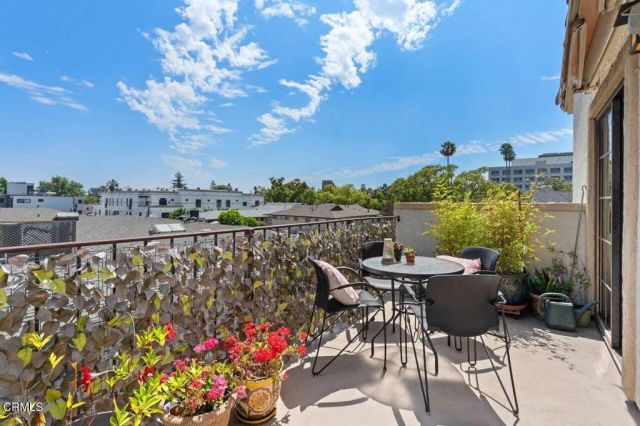 227 S Madison Avenue 304, Pasadena, CA 91101