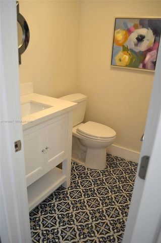 4708 SW 67th Ave L6, Miami, FL 33155