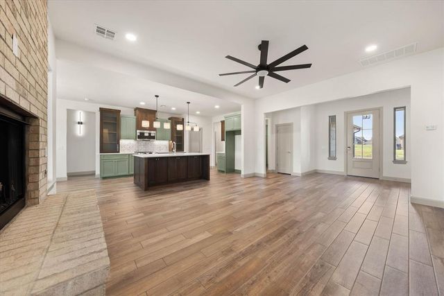 11709 NW 105th Street, Yukon, OK 73099