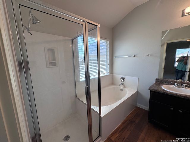 1002 BIRDSONG LN, New Braunfels, TX 78130