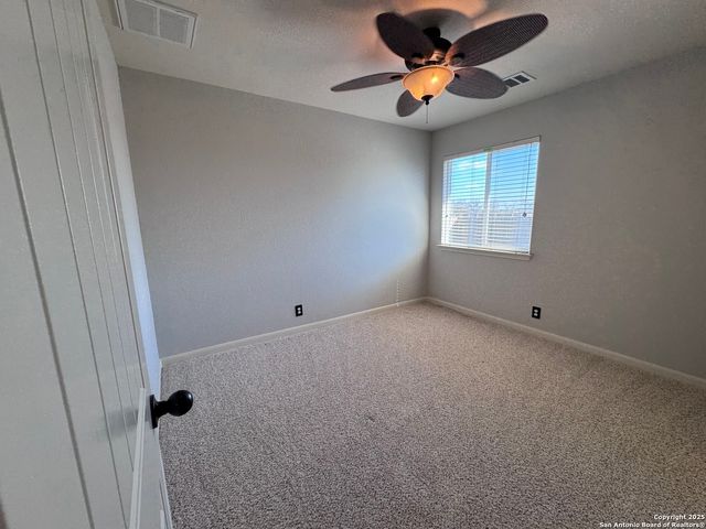 1002 BIRDSONG LN, New Braunfels, TX 78130