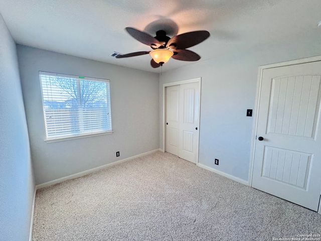1002 BIRDSONG LN, New Braunfels, TX 78130