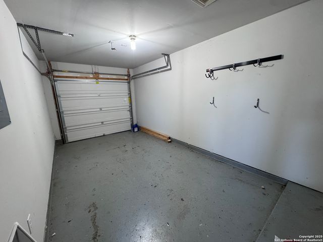 1002 BIRDSONG LN, New Braunfels, TX 78130