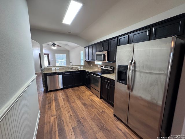 1002 BIRDSONG LN, New Braunfels, TX 78130