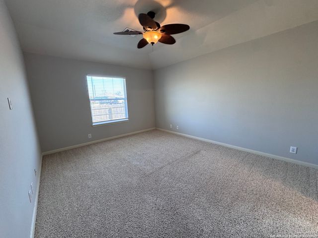 1002 BIRDSONG LN, New Braunfels, TX 78130