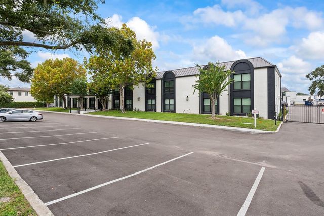 3909 W CLEVELAND STREET, Tampa, FL 33609
