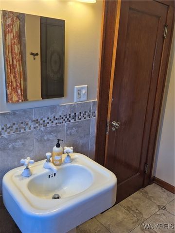 141 Linwood Avenue, Tonawanda, NY 14150