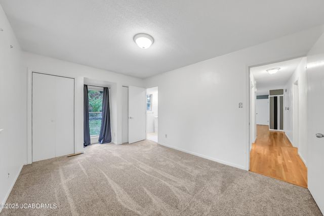 1614 SUNSET LAKE ROAD, Jefferson City, MO 65109