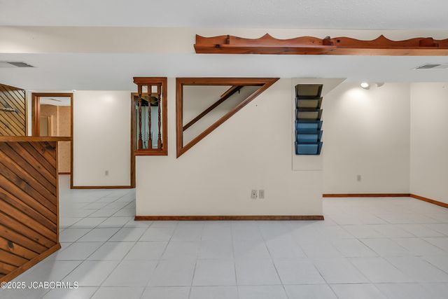 1614 SUNSET LAKE ROAD, Jefferson City, MO 65109