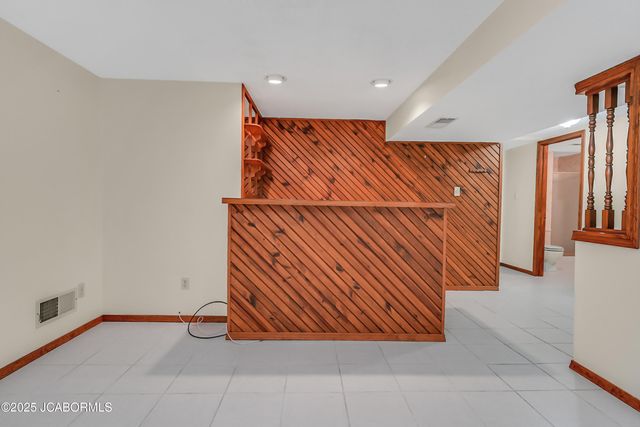 1614 SUNSET LAKE ROAD, Jefferson City, MO 65109