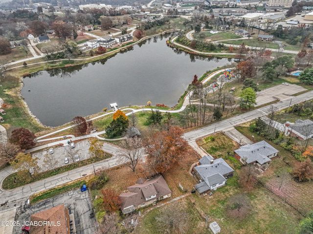 1614 SUNSET LAKE ROAD, Jefferson City, MO 65109