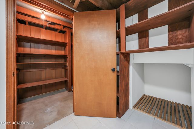 1614 SUNSET LAKE ROAD, Jefferson City, MO 65109