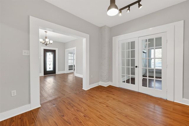 416 S Hardie Street, Alvin, TX 77511