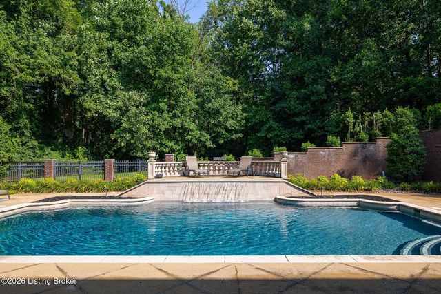 7701 Woodbridge Hill Ln, Prospect, KY 40059