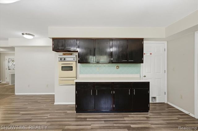 1661 Madeline Drive, Lapeer, MI 48446