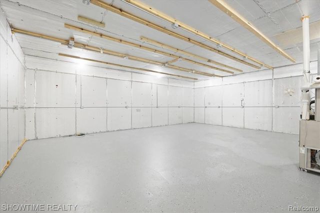 1661 Madeline Drive, Lapeer, MI 48446
