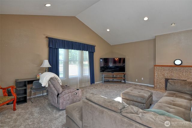 8815 131st Avenue NE, Lake Stevens, WA 98258