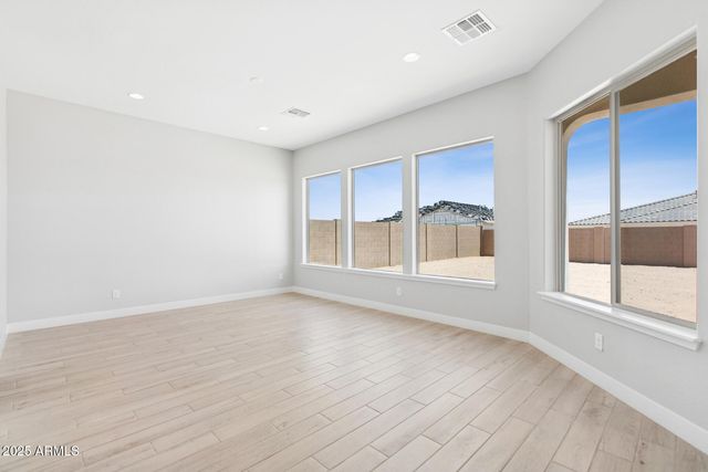 6859 N 190TH Drive, Waddell, AZ 85355