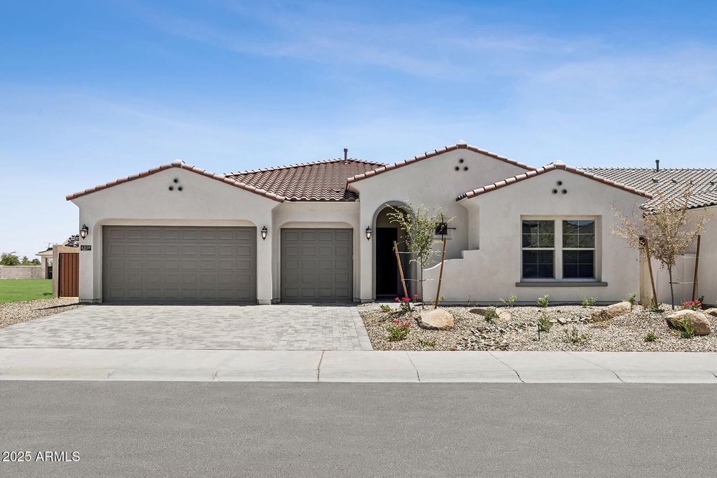 6859 N 190TH Drive, Waddell, AZ 85355