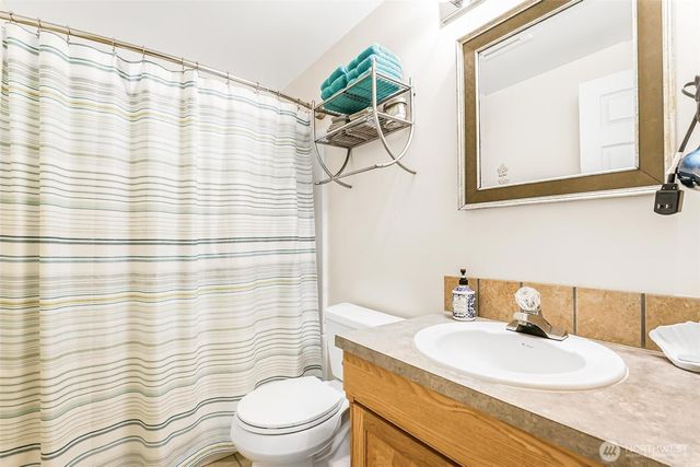 835 Livingston Bay Shore Drive, Camano Island, WA 98282
