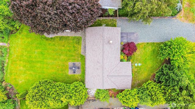 835 Livingston Bay Shore Drive, Camano Island, WA 98282