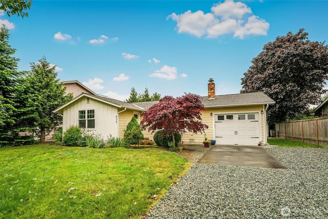 835 Livingston Bay Shore Drive, Camano Island, WA 98282