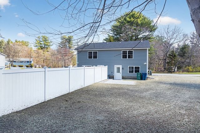 13 Radcliffe Rd B, Billerica, MA 01821