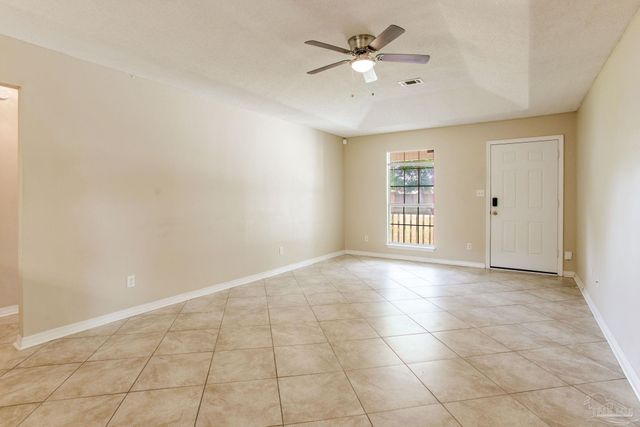 6141 Hamilton Bridge Rd, Milton, FL 32570