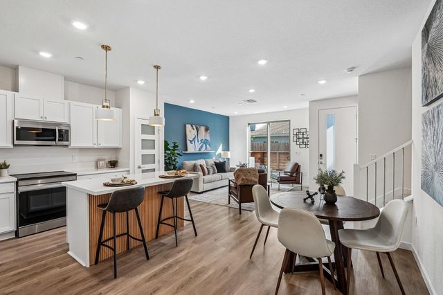 2061 Freya Walk, Sacramento, CA 95835
