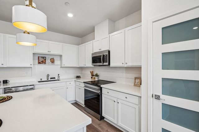 2061 Freya Walk, Sacramento, CA 95835