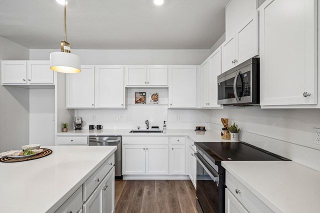 2061 Freya Walk, Sacramento, CA 95835