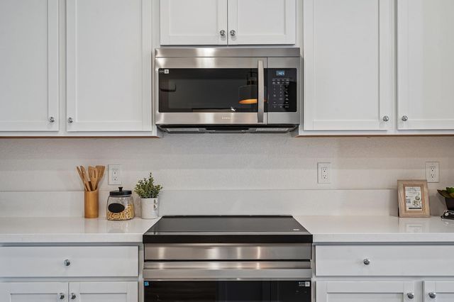 2061 Freya Walk, Sacramento, CA 95835