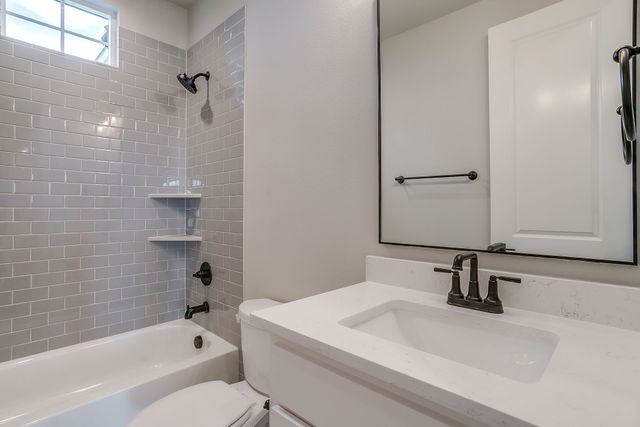 10121 Baldy Mountain Drive, Waxahachie, TX 75167