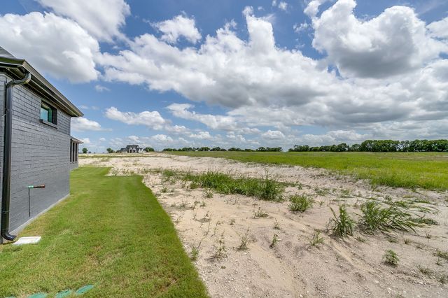 10121 Baldy Mountain Drive, Waxahachie, TX 75167