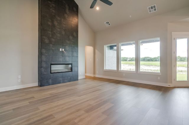 10121 Baldy Mountain Drive, Waxahachie, TX 75167